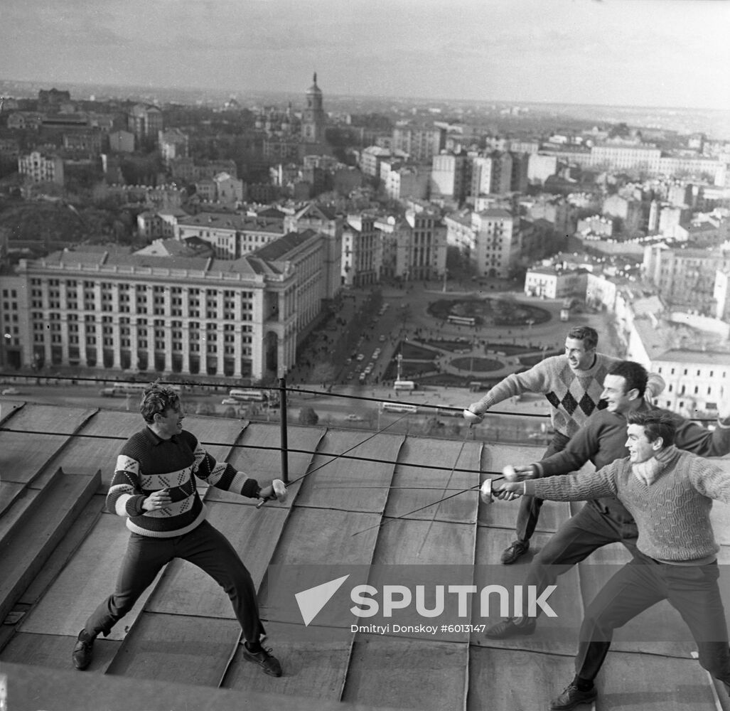 Soviet fencer Grigory Kriss