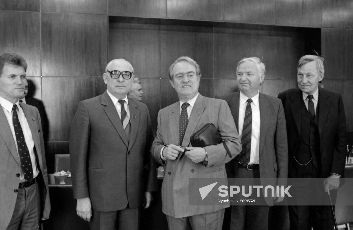Minister President of North Rhine-Westphalia Johannes Rau visiting the USSR