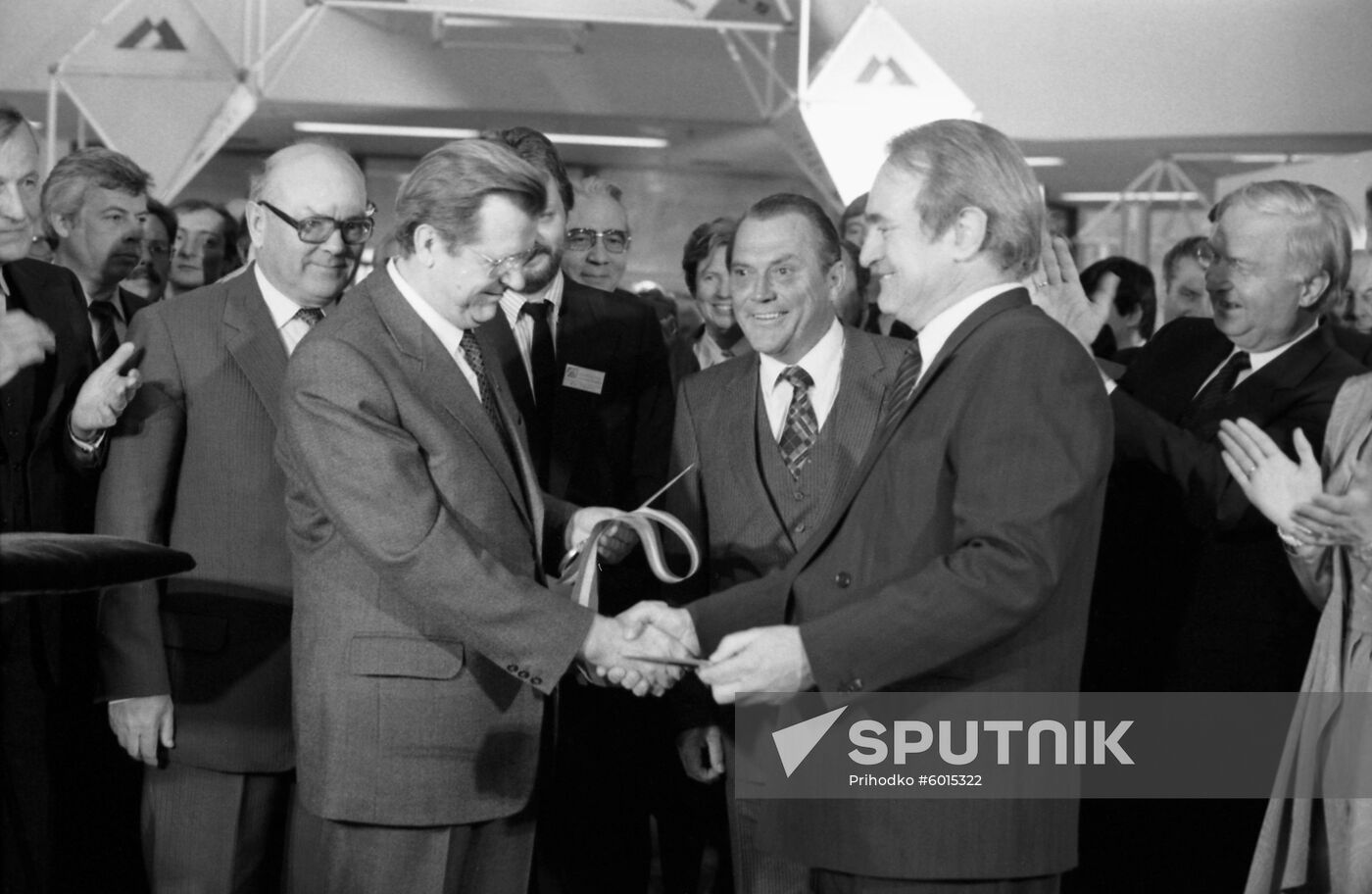 Minister President of North Rhine-Westphalia Johannes Rau visiting the USSR