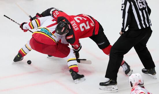 Russia Ice Hockey Avangard - Kunlun