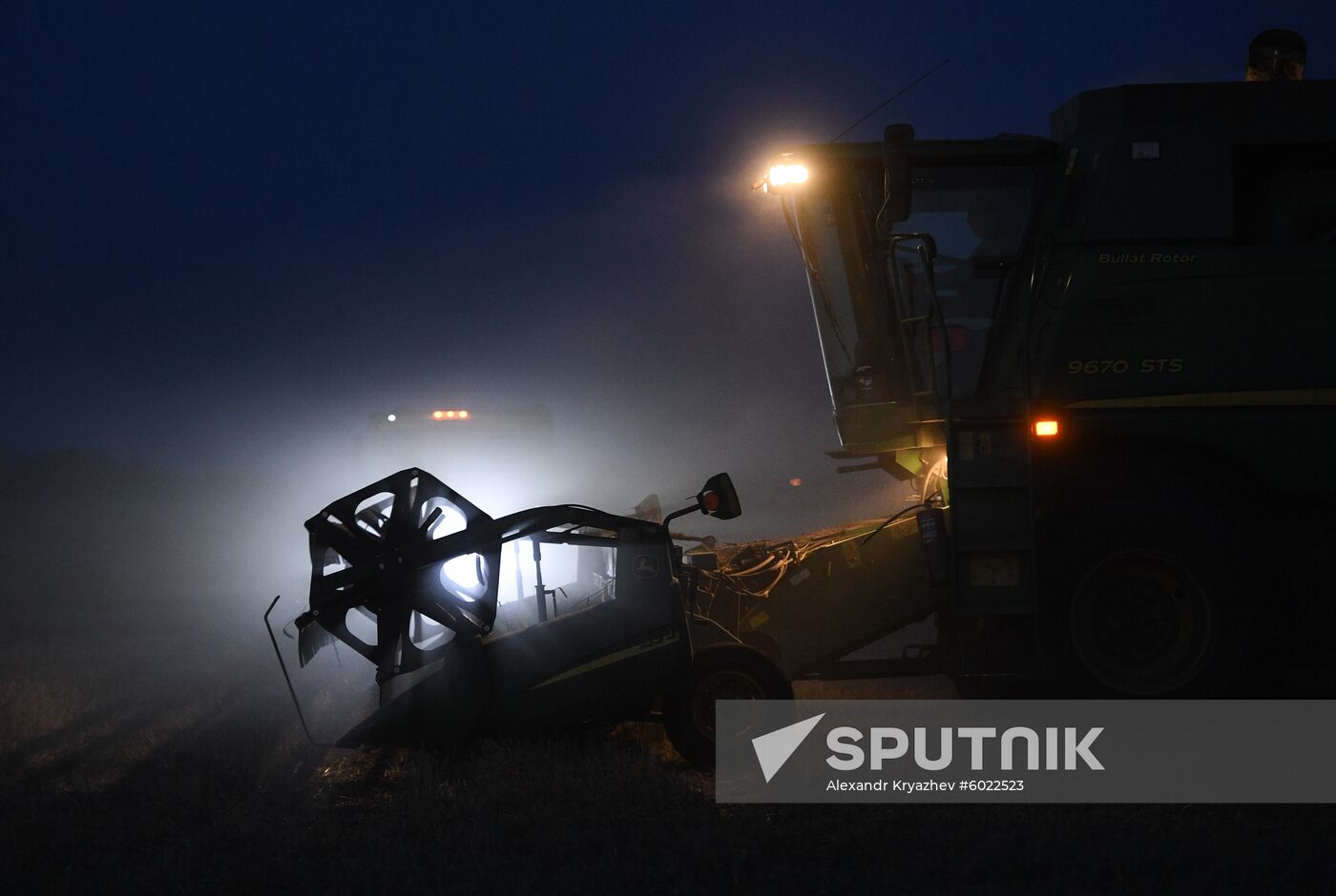 Russia Wheat Harvest
