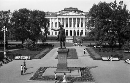 Leningrad Square of Arts