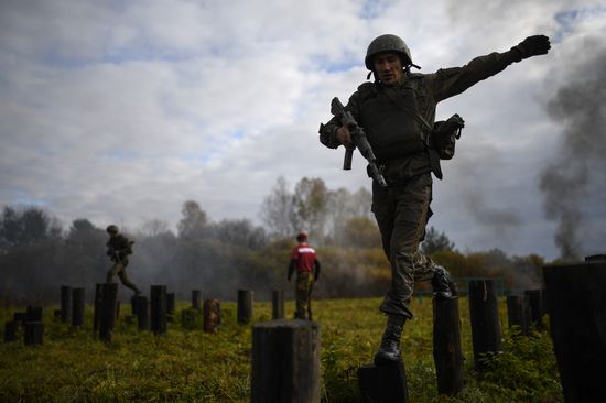 Russia National Guard Maroon Berets Exams