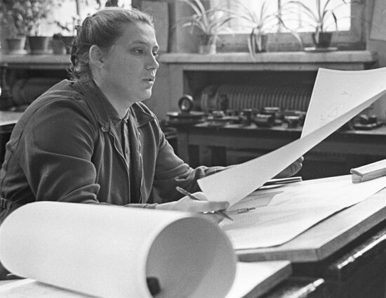 Soviet track-and-field athlete Tamara Press