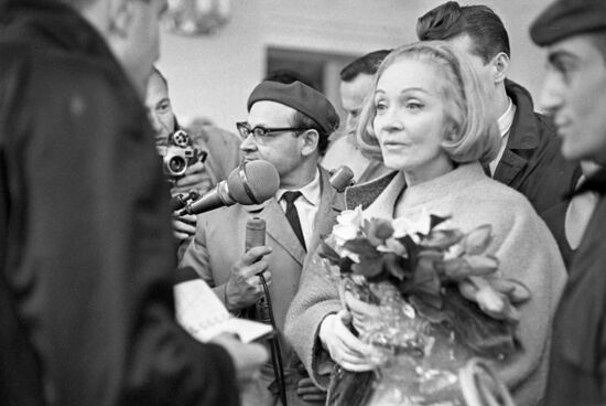 German actress and singer Marlene Dietrich's tour in USSR