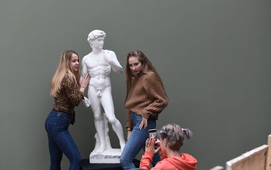 Russia Arts School