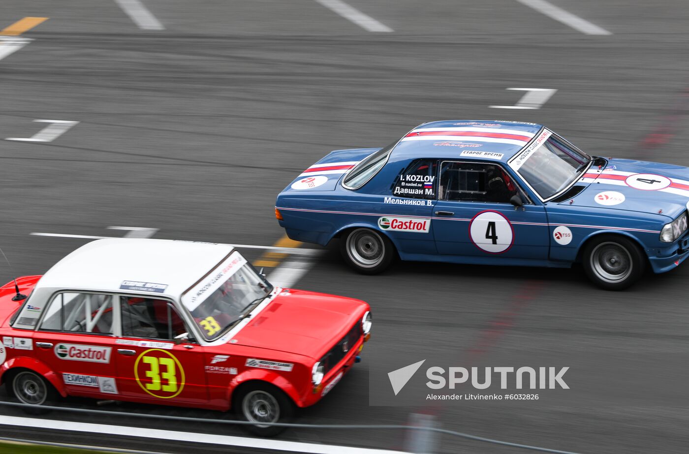 Russia Retro Cars Racing