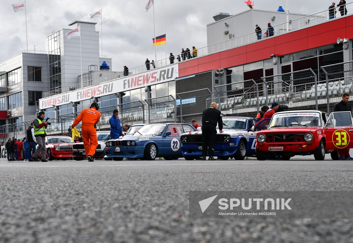 Russia Retro Cars Racing