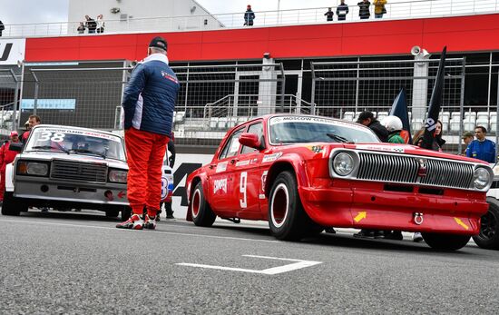 Russia Retro Cars Racing