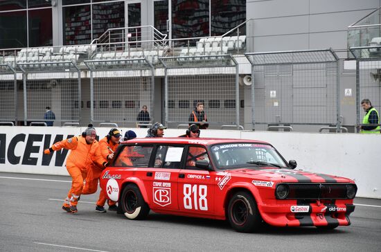 Russia Retro Cars Racing