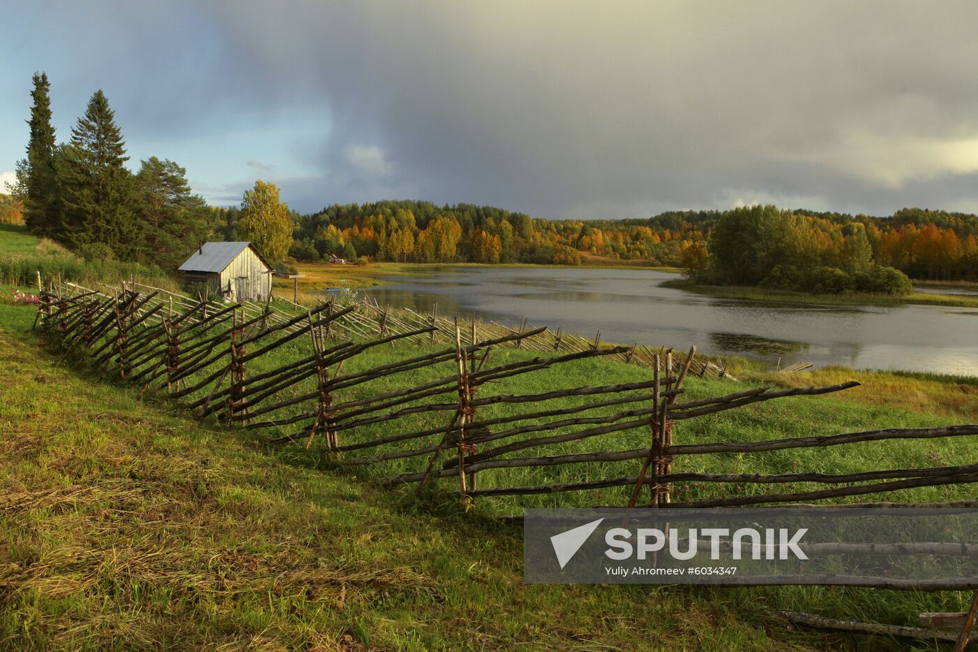 Zekhnovo Village in Arkhangelsk Region