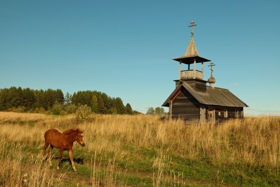 Pahkomy of Kena Chapel with painted ceiling in Arkhangelsk Region