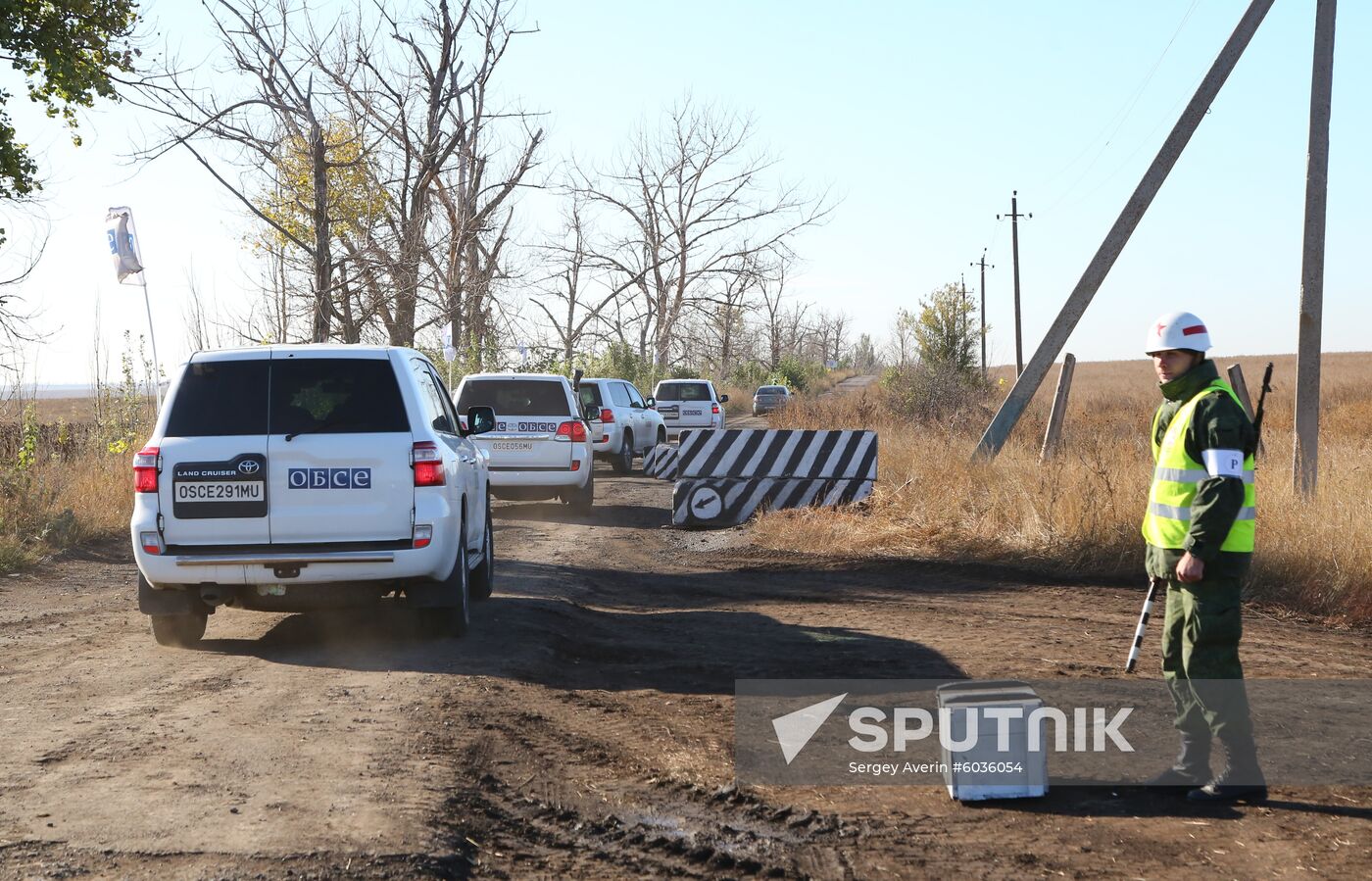 Ukraine DPR LPR Troops Pullout