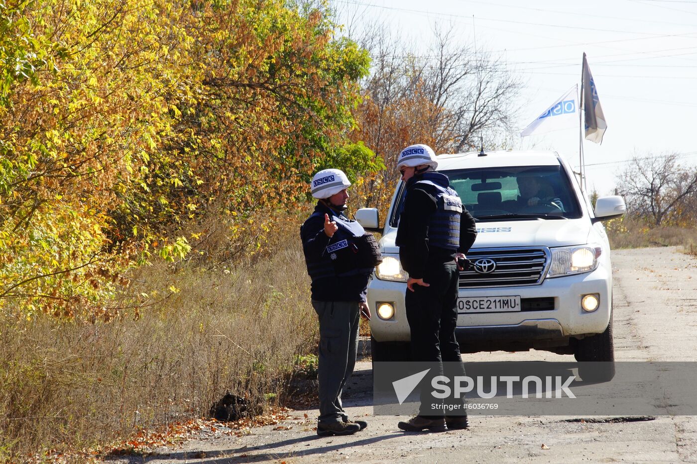 Ukraine DPR LPR Troops Pullout