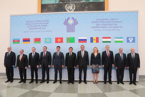 Turkmenistan Russia