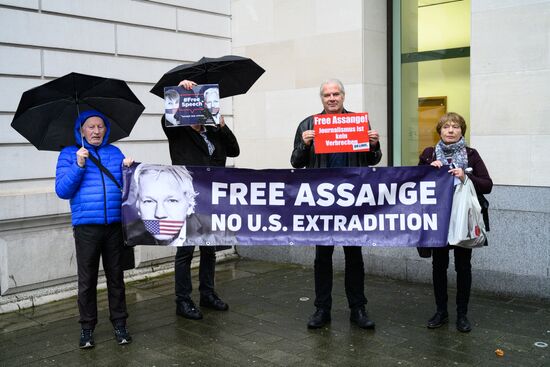 Britain Wikileaks Assange Court