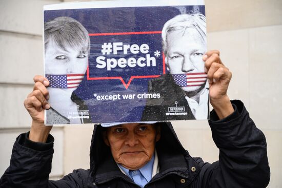 Britain Wikileaks Assange Court