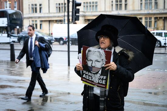 Britain Wikileaks Assange Court