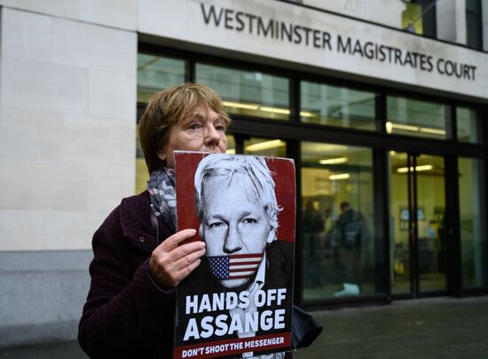 Britain Wikileaks Assange Court