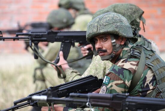 Russia Pakistan Military Drills