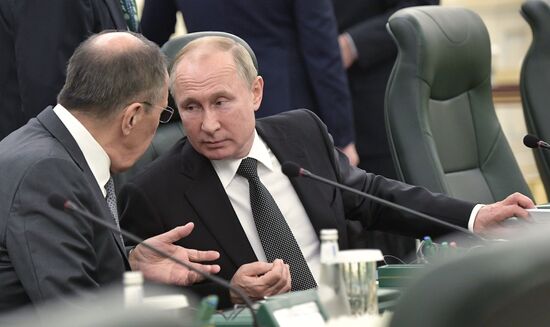 Saudi Arabia Russia