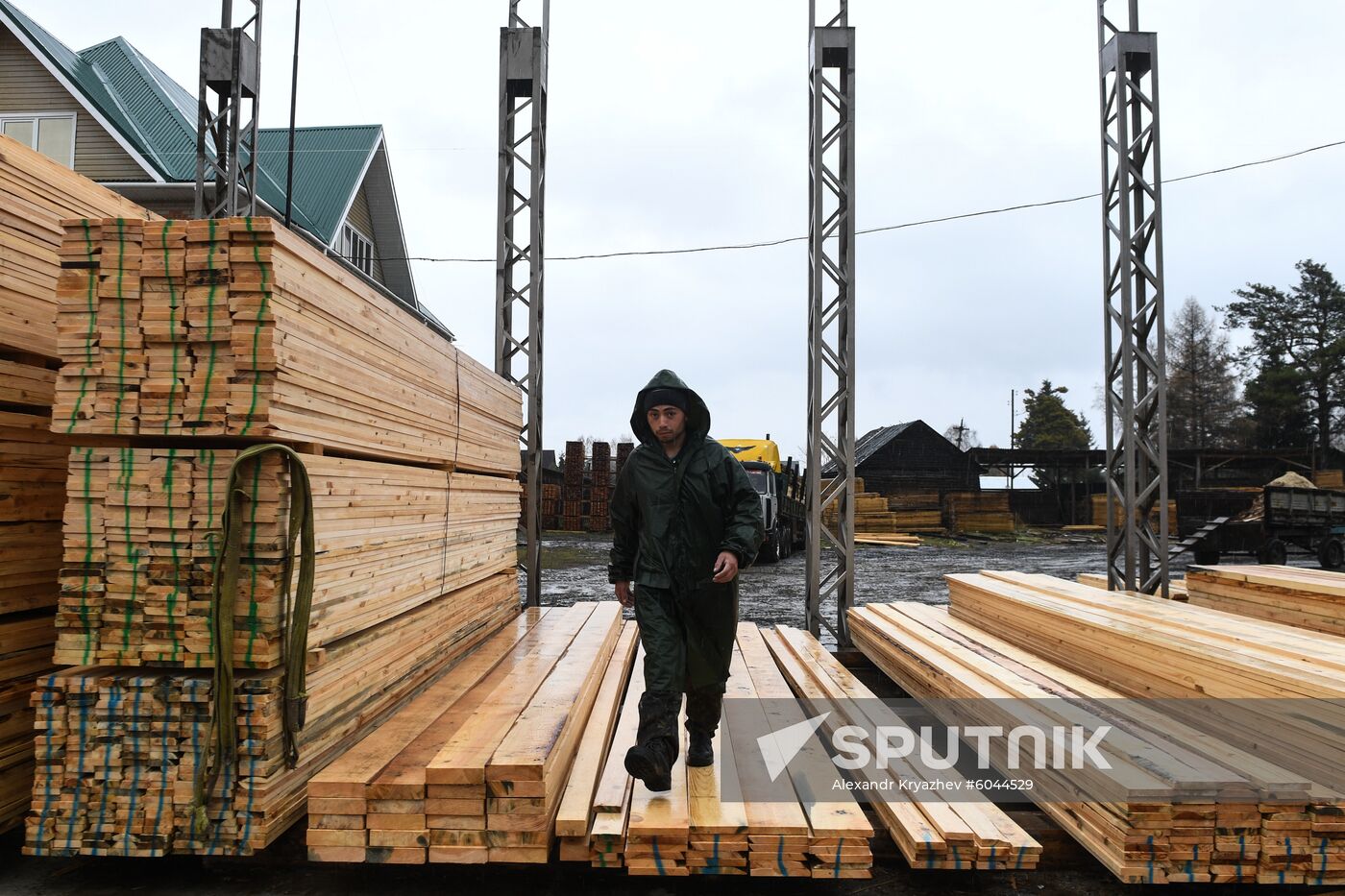 Russia Wood