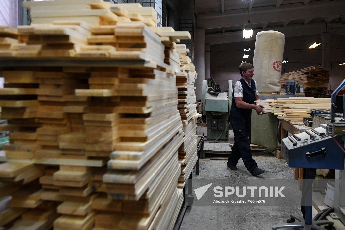 Russia Wood