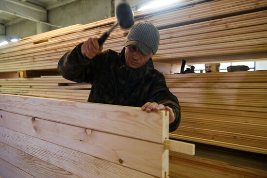 Russia Wood