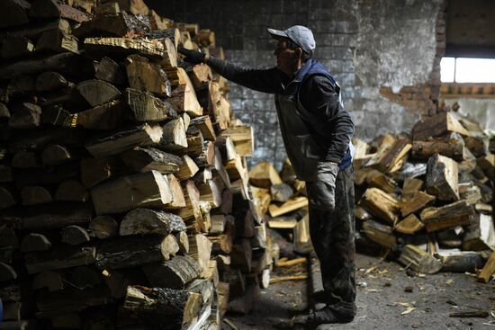 Russia Wood