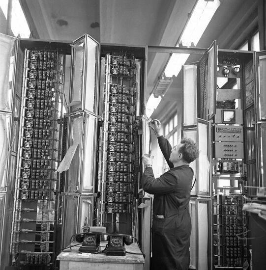 Automatic telephone station
