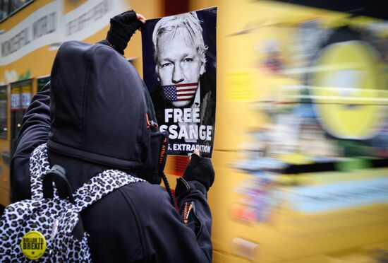 Britain Wikileaks Assange Court