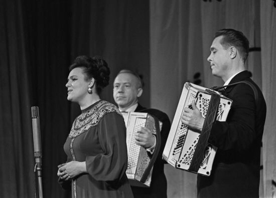 Soviet singer Lyudmila Zykina