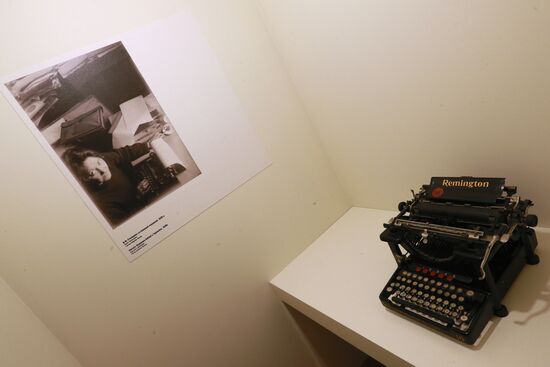 Exhibition Avant-Garde List No. 1