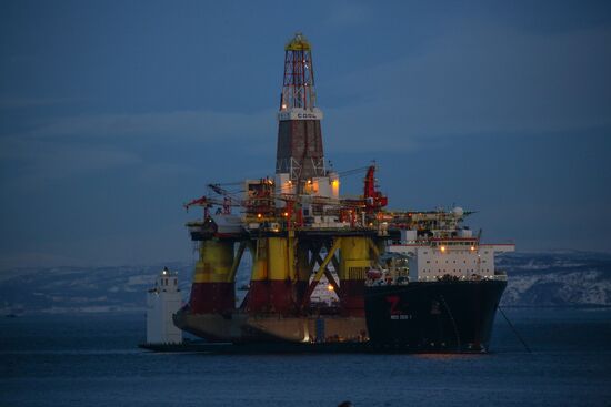 Russia Floating Drill Rig