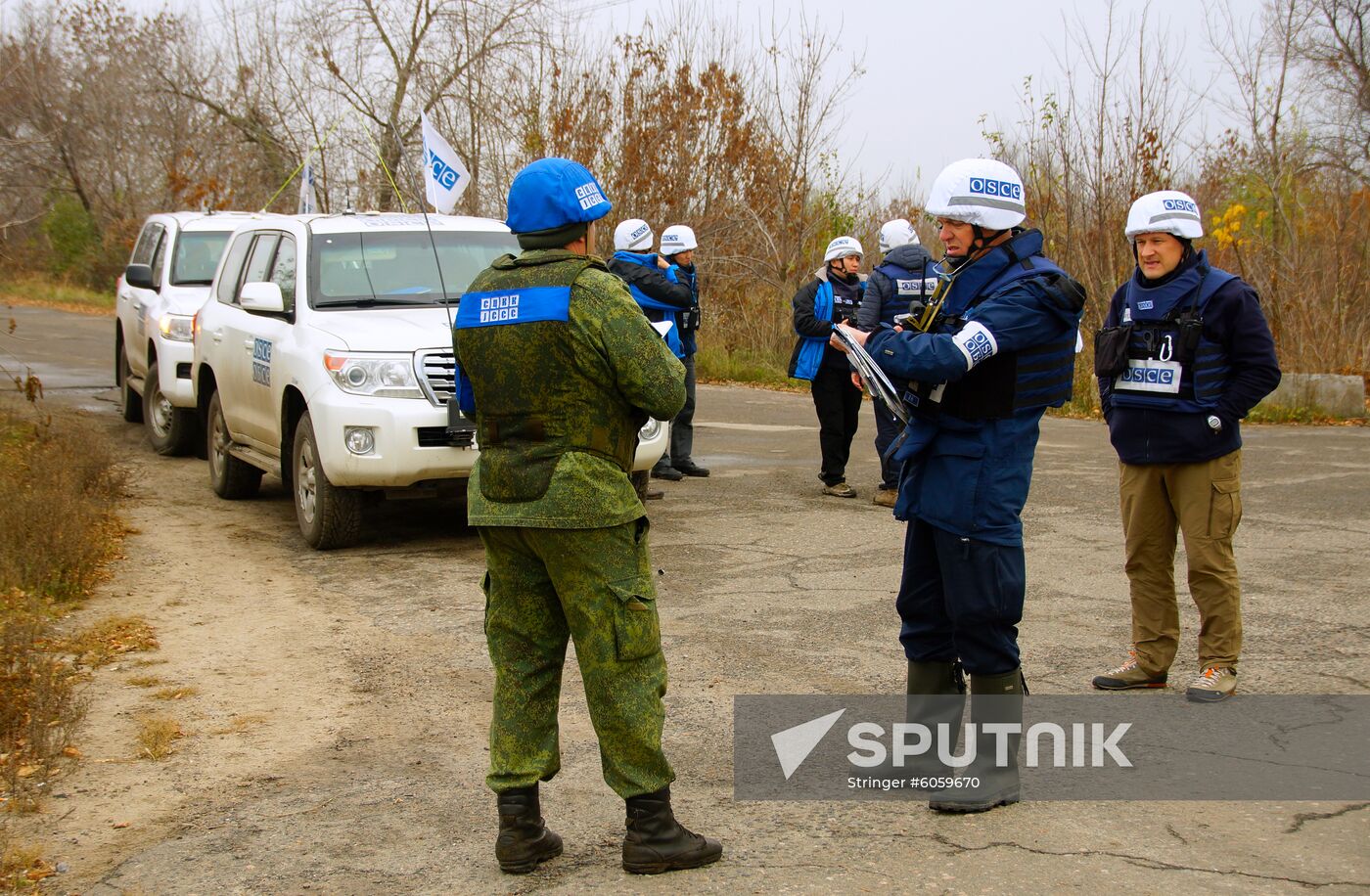 Ukraine LPR Troops Pullout
