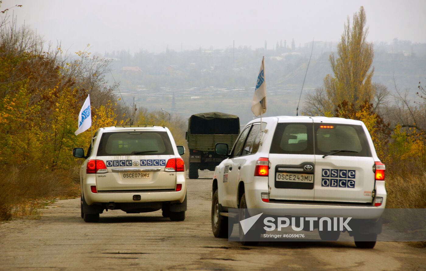 Ukraine LPR Troops Pullout