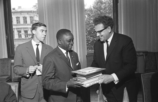 Parliamentarians of Republic of Dahomey visit USSR