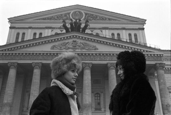 Moscow Academic Choreography School student Estela Herman and ballerina Yekaterina Maksimova