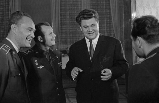 Soviet cosmonauts meet with the Czechoslovak embassy staff