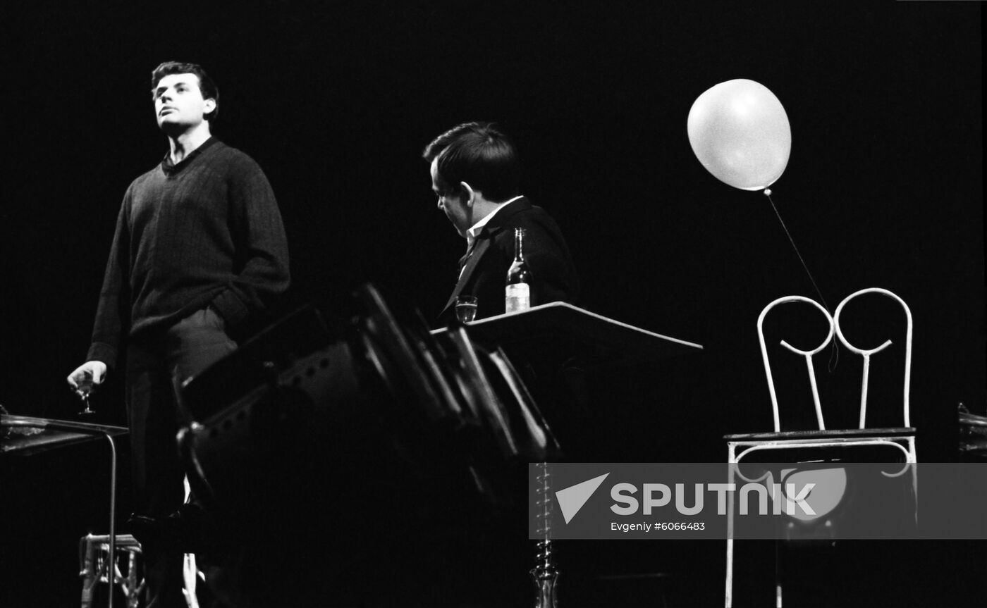 Scene from the play "Filming a Movie"