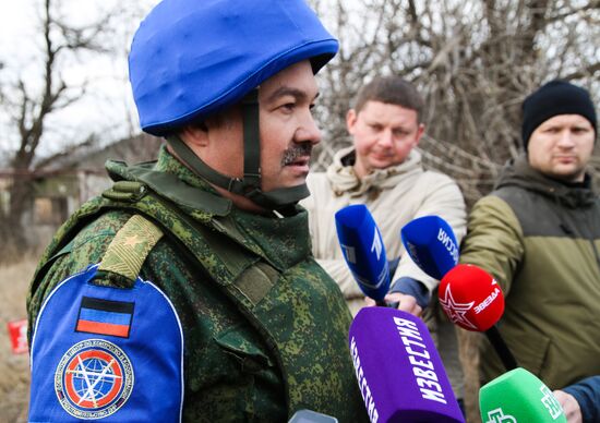 Ukraine DPR LPR Troops Pullout
