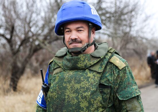 Ukraine DPR LPR Troops Pullout