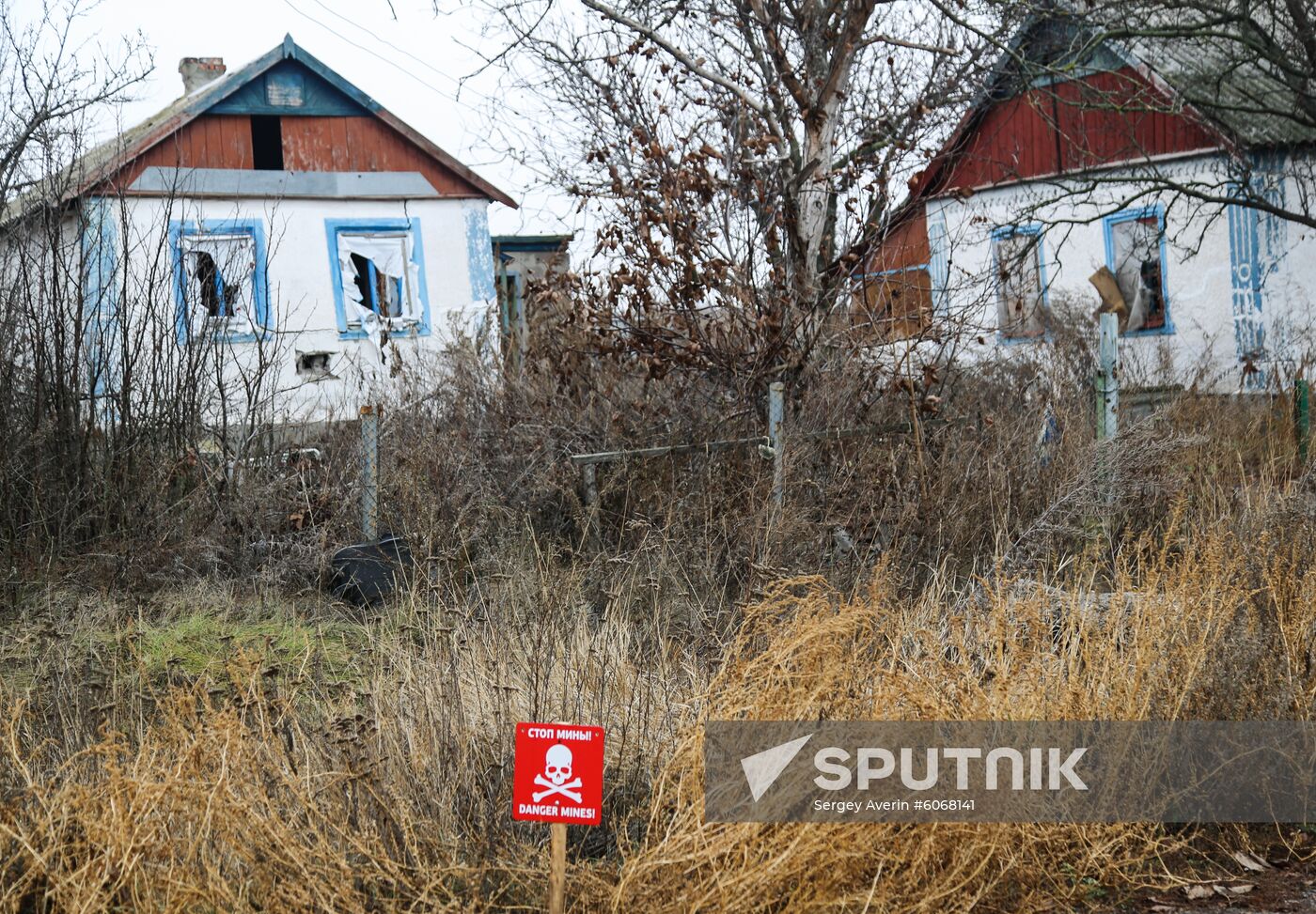 Ukraine DPR LPR Troops Pullout