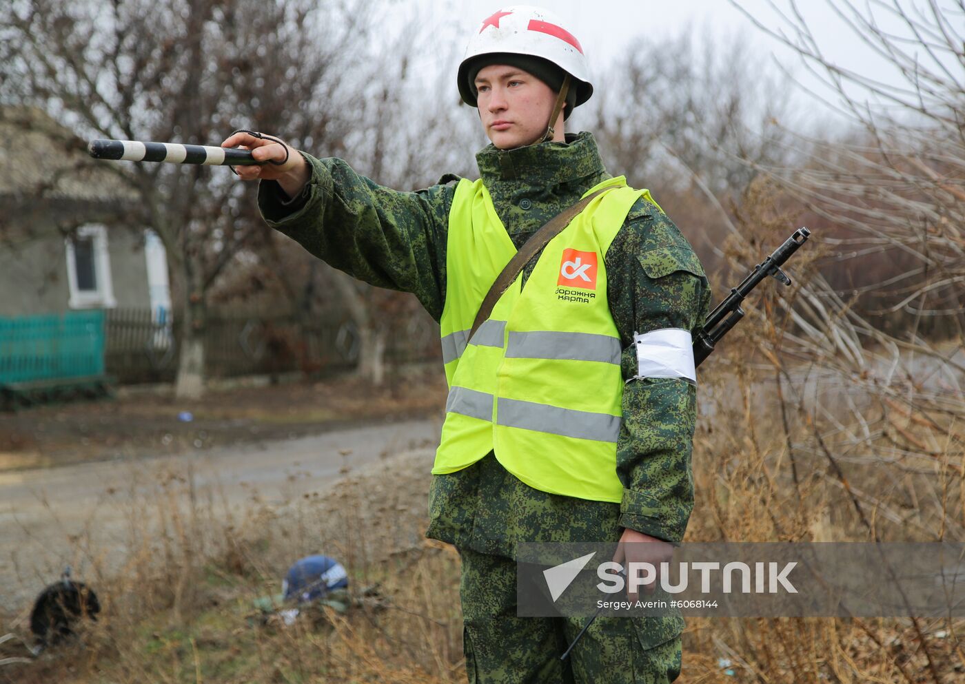 Ukraine DPR LPR Troops Pullout