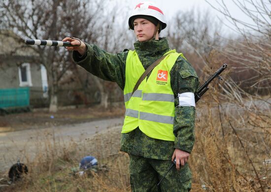 Ukraine DPR LPR Troops Pullout