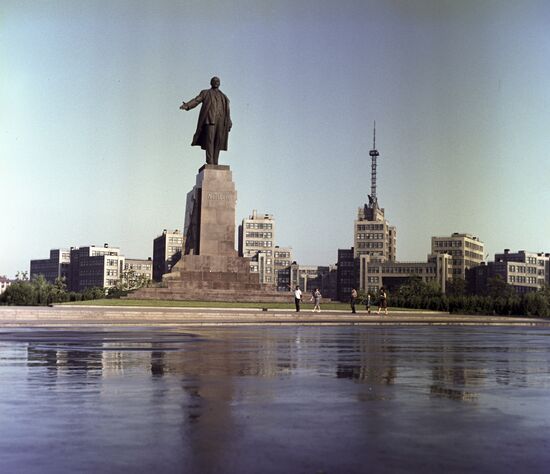 Monument to Vladimir Lenin in Kharkiv