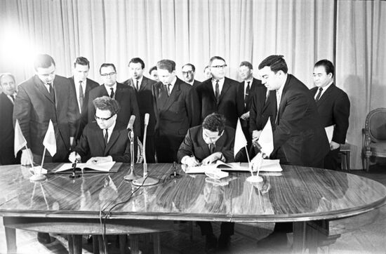 ceremony to sign Soviet-Japanese protocol on cultural links