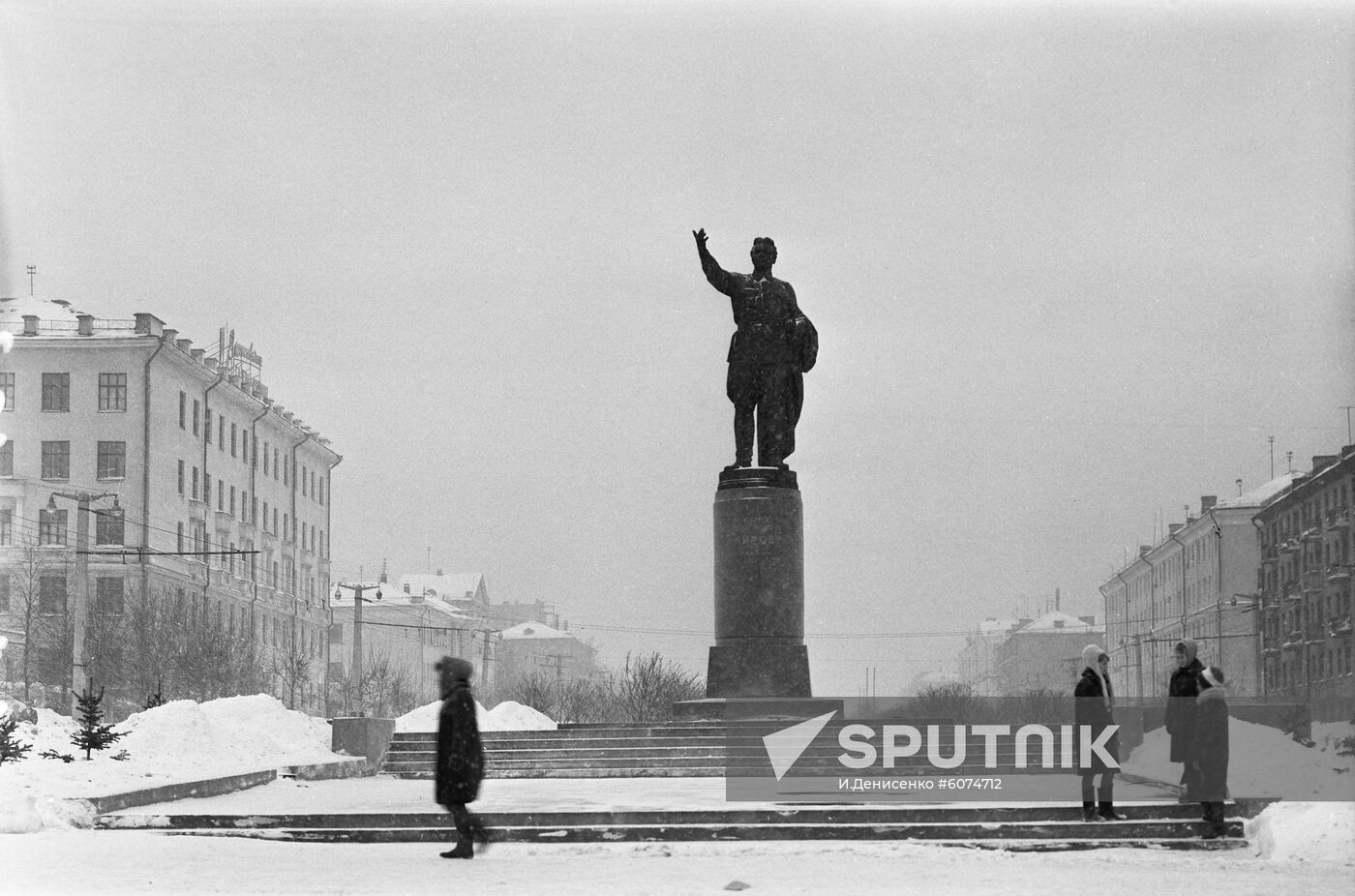Monument to Kirov in Kirov