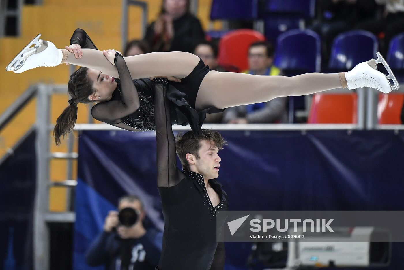 Russia Figure Skating Rostelecom Cup Pairs