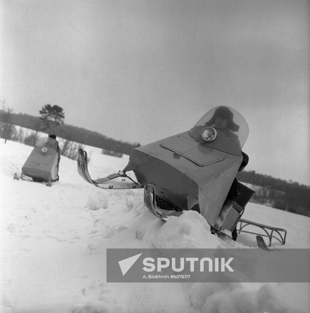 NAMI-05 snowmobile